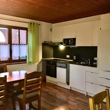 Gaestehaus & Huefner Värdshus *